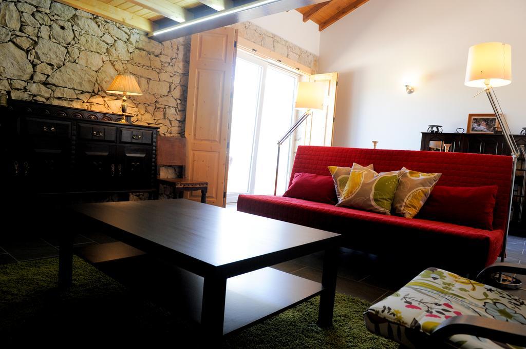 Casa Das Rendufas- Turismo Rural Com Figos Rendufas da Estrada Luaran gambar